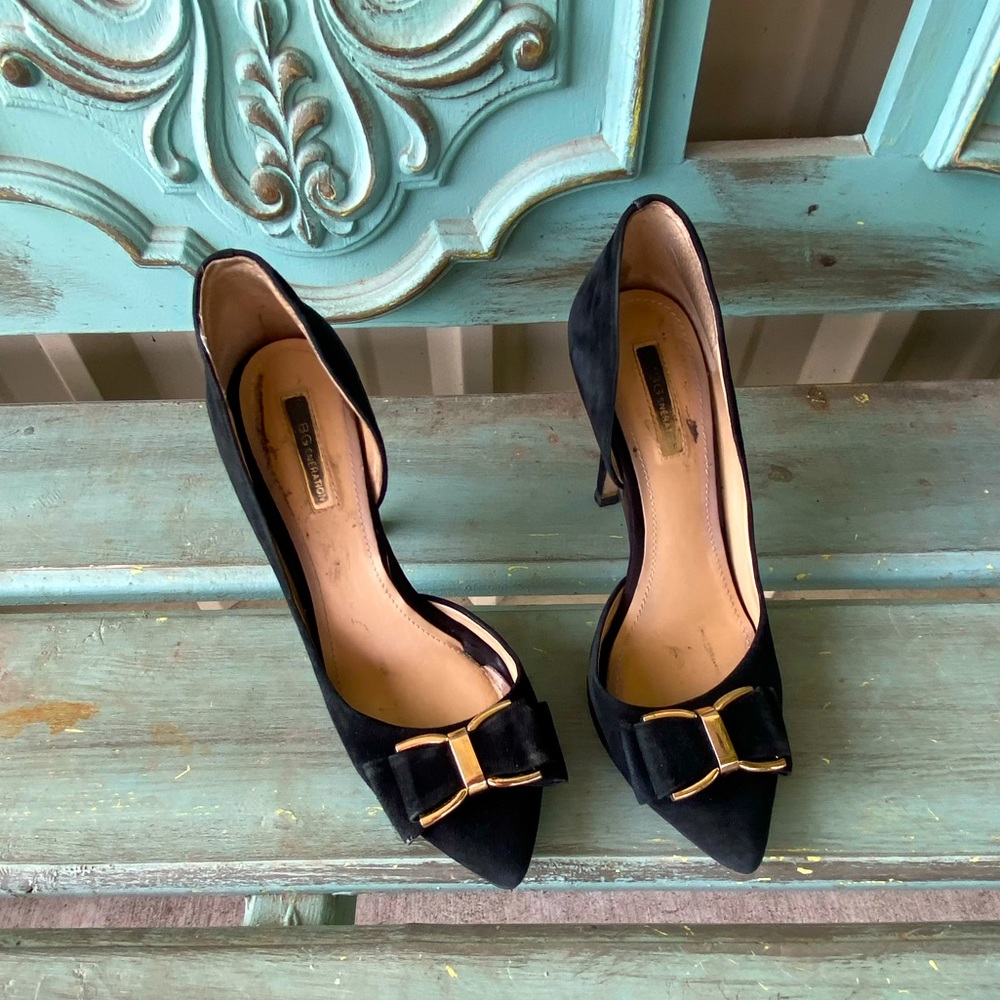 BCBG  Bow Tie Heels